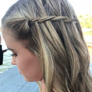 Meet your Posher, Ella